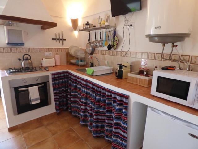Los Carriones Cave Holidays Andalucia מראה חיצוני תמונה