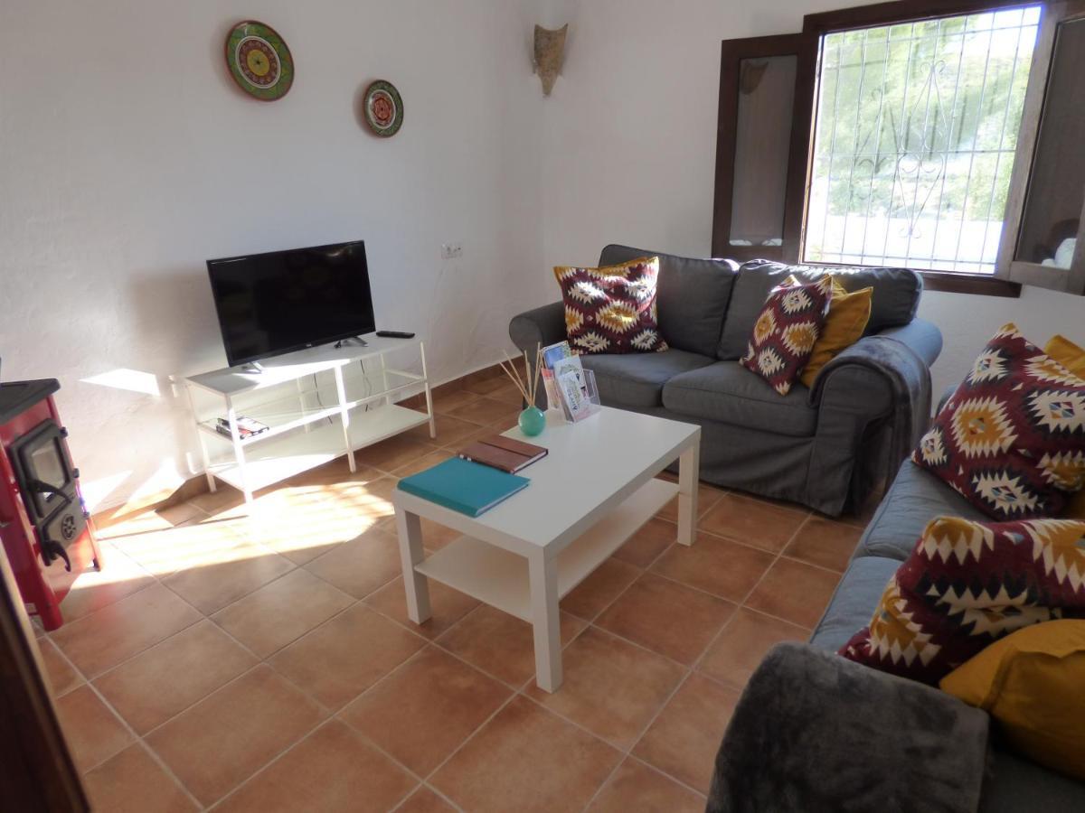 Los Carriones Cave Holidays Andalucia מראה חיצוני תמונה